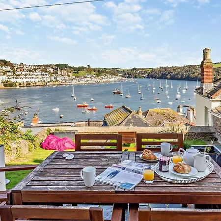 3 Bed In Polruan 83821 * Fowey