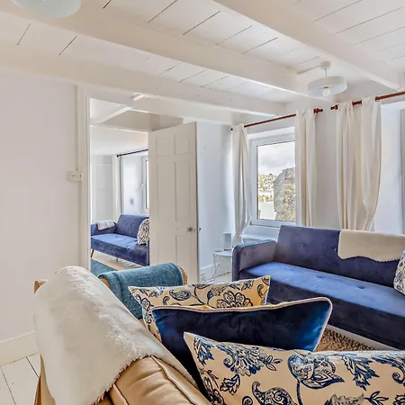 3 Bed In Polruan 83821 Holiday home Fowey